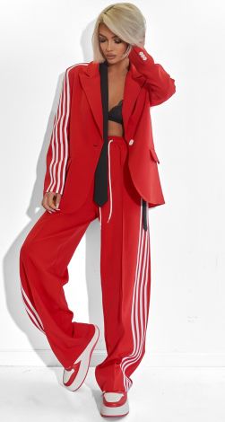 Костюми жіночі