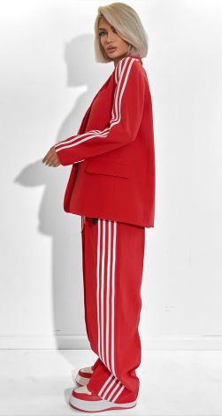 Костюми жіночі