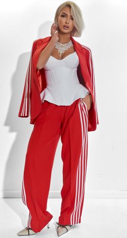 Костюми жіночі