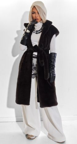 Жіночий верхній одяг