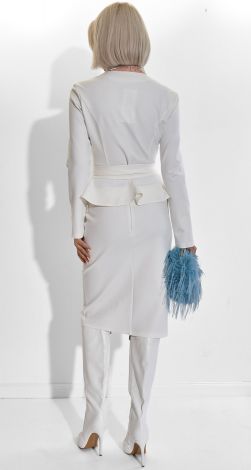 Костюми жіночі