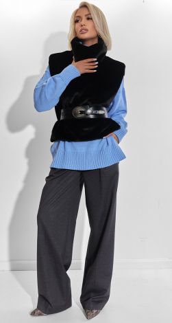 Светр оверсайз з високим горлом та розрізами