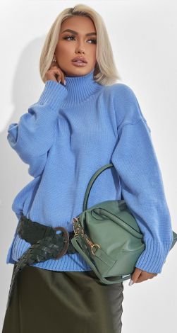 Светр оверсайз з високим горлом та розрізами