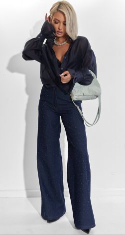 Красива синя сорочка