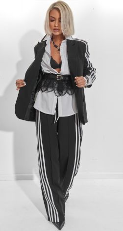 Костюми жіночі