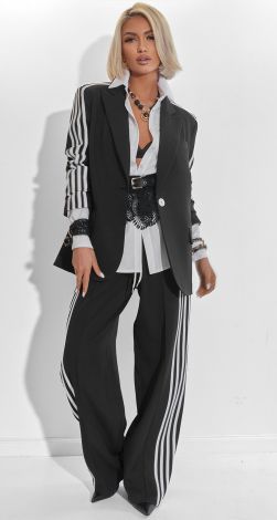 Стильний костюм