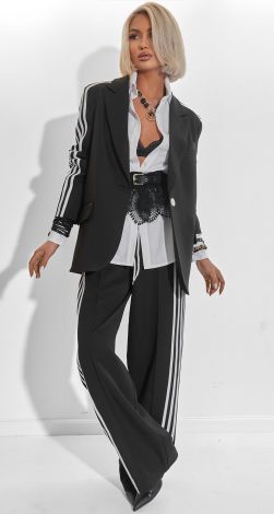 Костюми жіночі