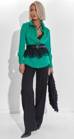 Акцентна смарагдова блузка