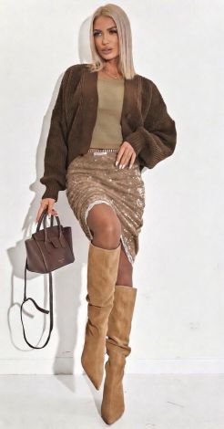 Короткий кардиган великої в'язки