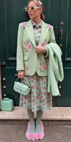 Піджак з авторською вишивкою