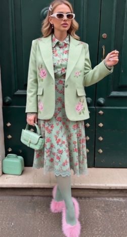 Піджак з авторською вишивкою