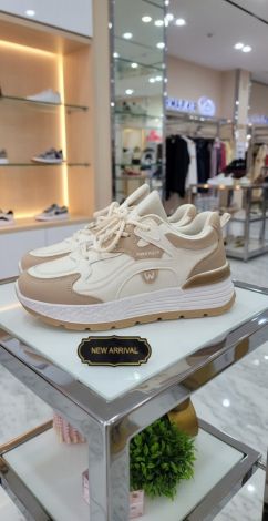 Кросівки з PU-шкіри, які закохують у себе