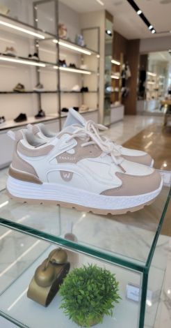 Взуття жіноче