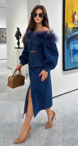 Костюми жіночі