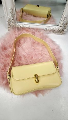 Сонячний акцент: Сумочка у відтінку «ніжний лимон»