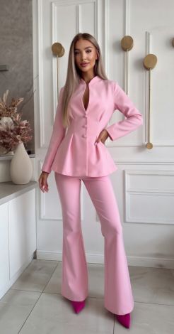 Брючний костюм з акцентною талією та брюками клеш