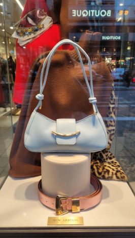 Блакитна сумка-багет