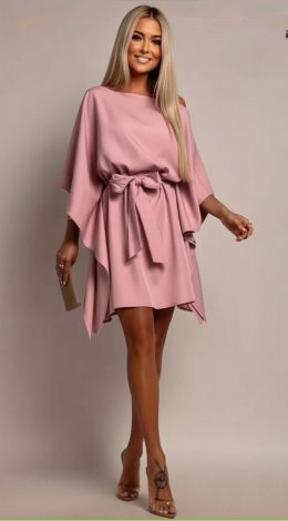 Льняна сукня, в якій дихає літо