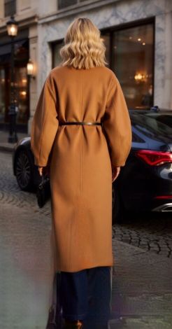 Жіночий верхній одяг