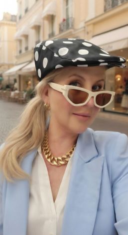 ​ Polka Dot Cap: Іронічний акцент у твоєму стилі