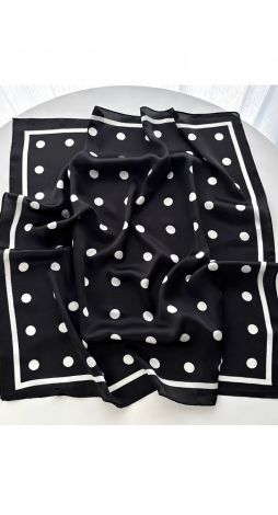 Polka Dot Silk: Твій ідеальний фінальний штрих