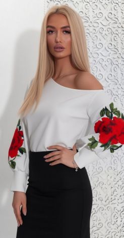 Rose Romance: Блуза, що створює настрій