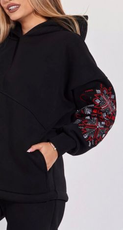 Жіночий теплий костюм з вишивкою чорний - Зображення 4
