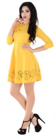 Платье с перфорацией