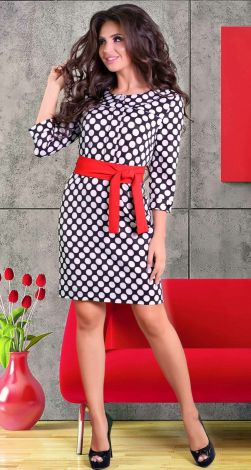 Сукня в горох із поясом