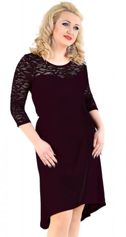 Платье с гипюром большого размера