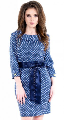 Платье в горошек с поясом