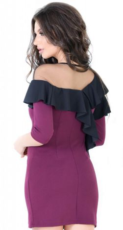 Платье с воланом