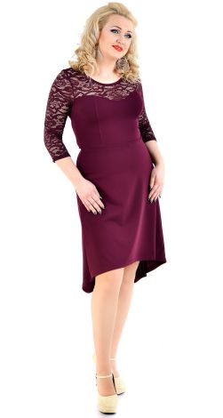 Платье с гипюром большого размера