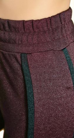 Костюмы женские