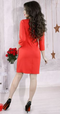 Вільна сукня з перлинами