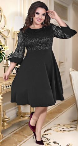 Нарядное расклешённое платье большого размера