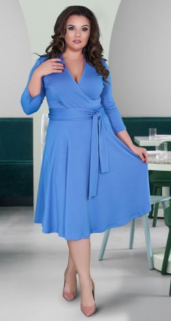 Платье  с расклешённой юбкой и поясом