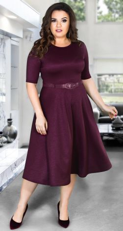 Красивое платье с расклешённой юбкой 