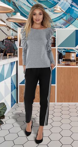 Костюми жіночі