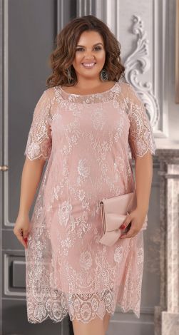 Гипюровое платье с асимметричным низом 