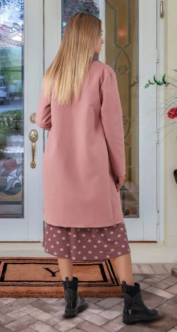 Жіночий верхній одяг