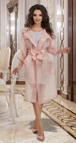 Жіночий верхній одяг