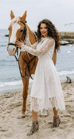 Гипюровое платье