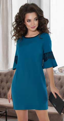 Свободное яркое платье