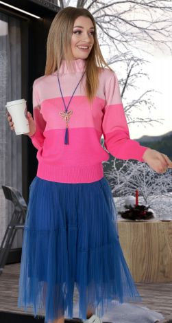 Яркий свитер