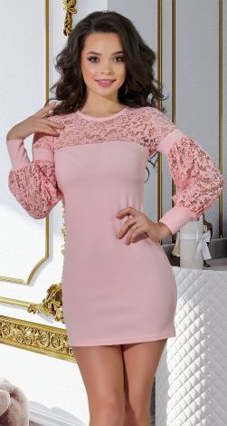 Красива сукня з гіпюром