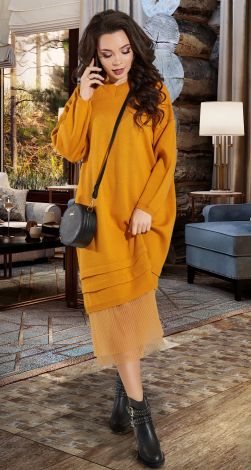 Длинное вязаное платье