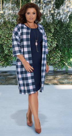 Жакет в клетку и платье большого размера