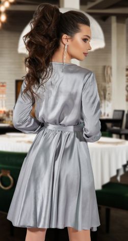 Сукня на запах