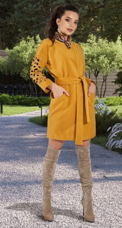 Жіночий верхній одяг